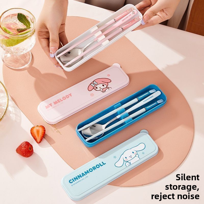 Travel Accessories Gift Set - Niedliches Cartoon-Kawaii-Totenkopf-Bogen-Besteckset aus Edelstahl, tragbares Reisebesteck-Set,